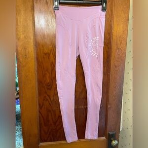 Classic Gym Shark Leggings - size small